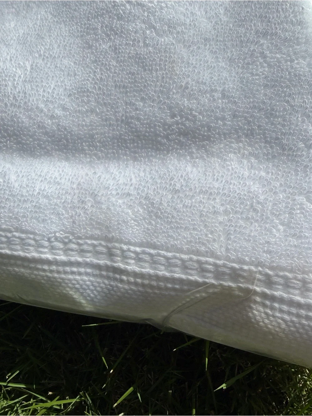Frontgate Resort Solid Beach Towel Set - 40 x 72 - NWT